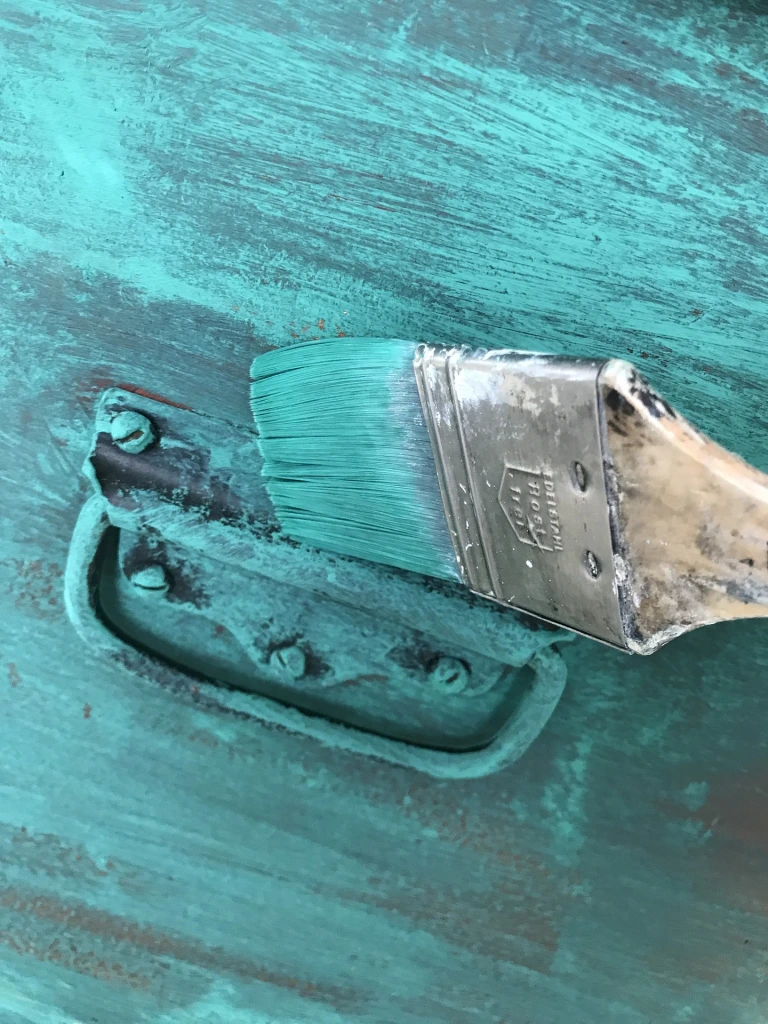 painting an old dresser crafty creations Repurposed & Upcycled Decor Ideas